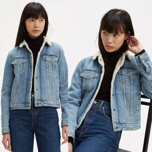 Levi’s Women’s Blue Denim Sherpa Jacket Cream Collar Trucker Size M